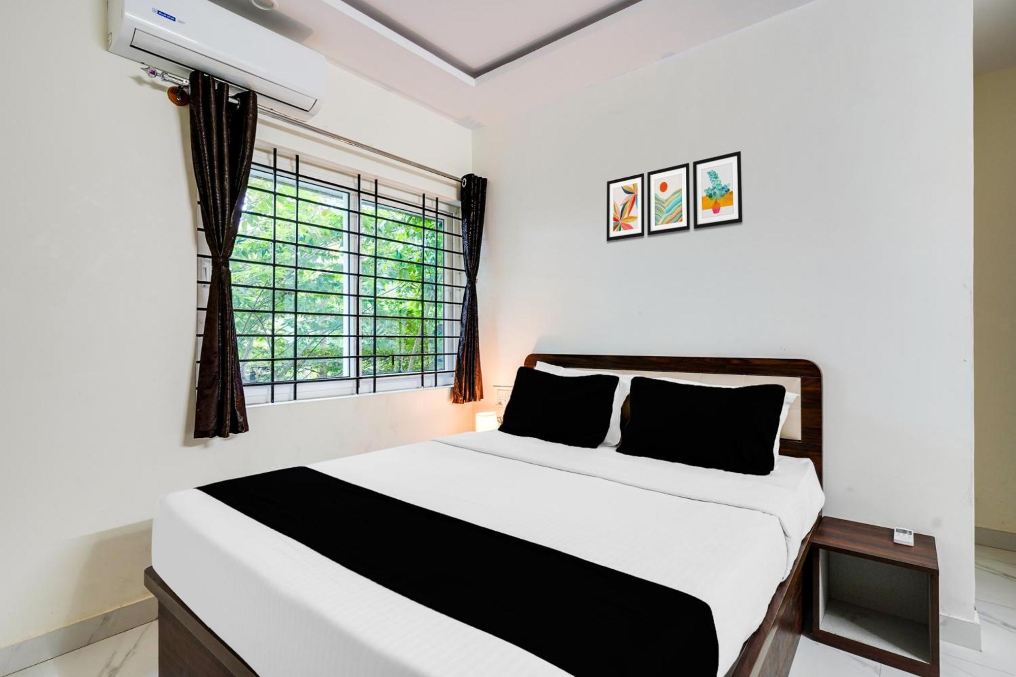 Townhouse Bidadi Formerly Royal Garuda ภายนอก รูปภาพ