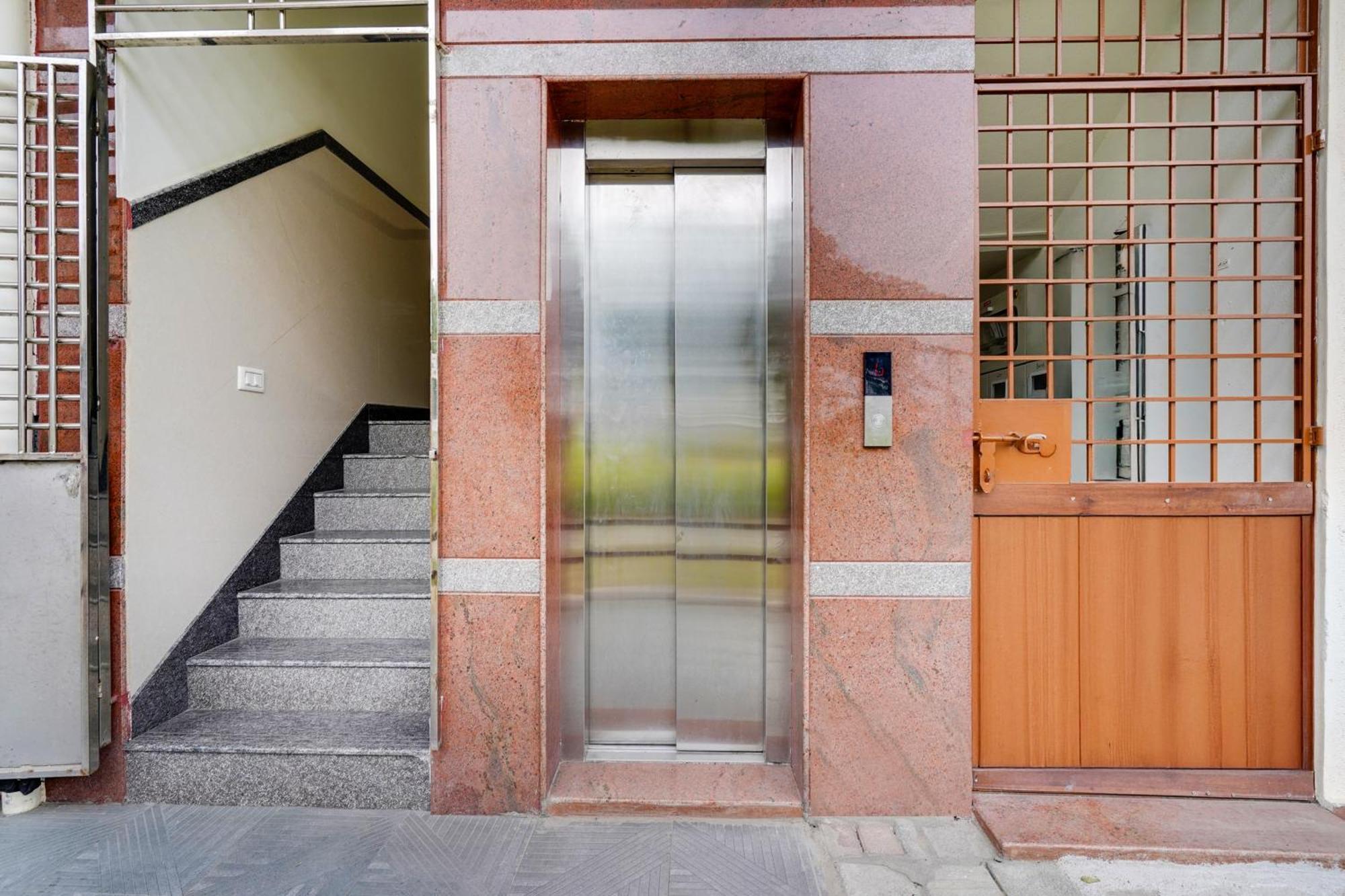 Townhouse Bidadi Formerly Royal Garuda ภายนอก รูปภาพ