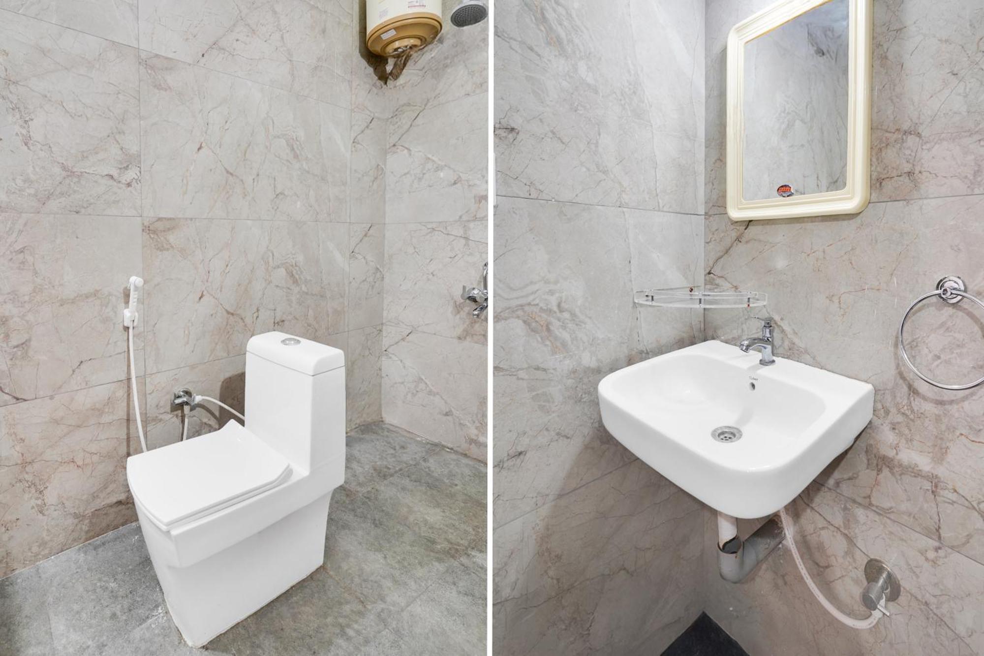 Townhouse Bidadi Formerly Royal Garuda ภายนอก รูปภาพ